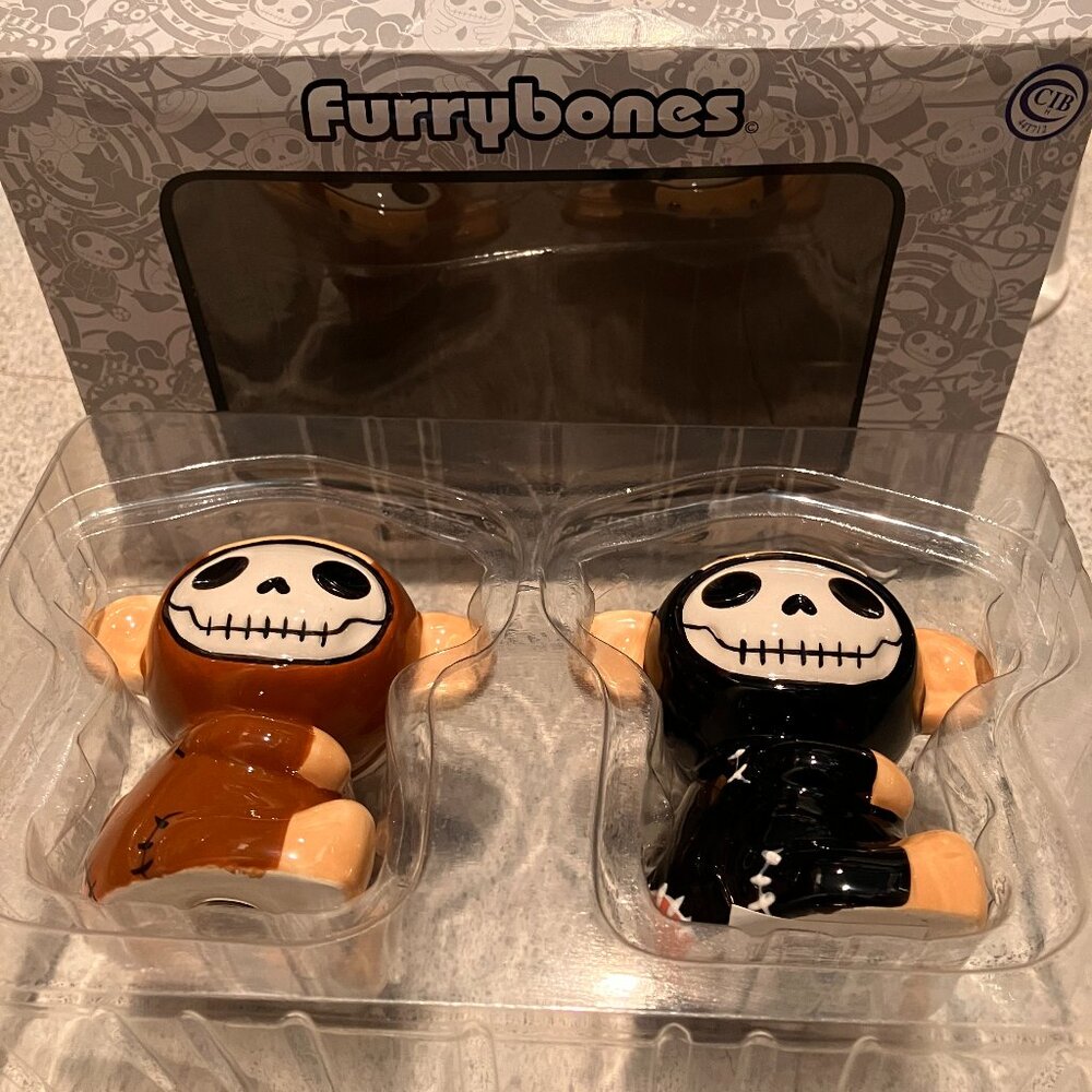 NEW *** Furrybones Salt & Pepper Shakers